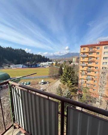 Sportovcov *